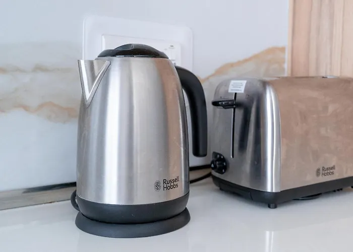 Modern & Luxurious - Prime Location Apartment St. Paul's Bay