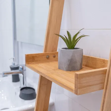 Modern & Luxurious - Prime Location Apartamento